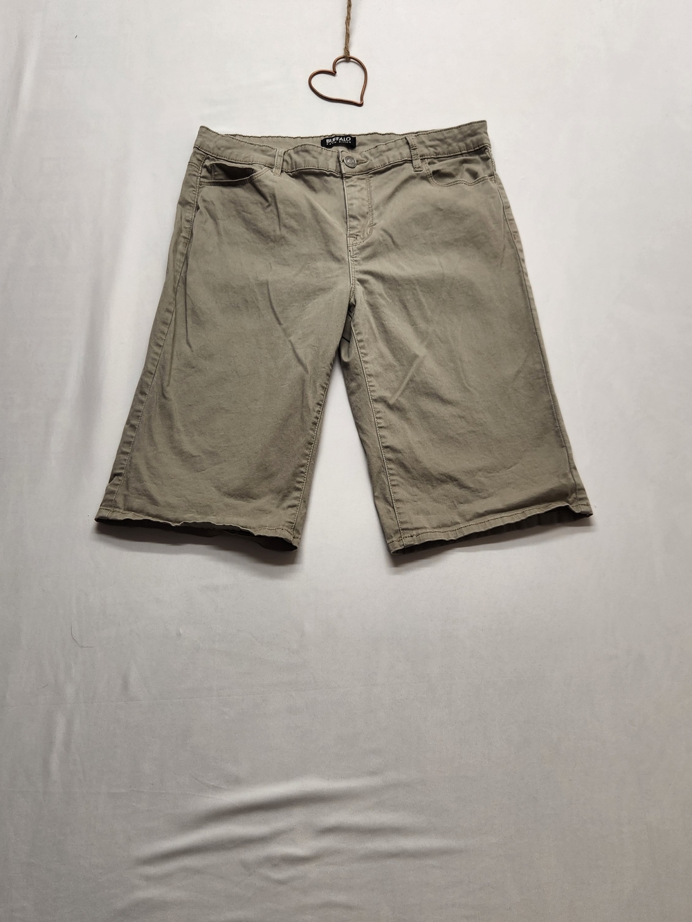 ⭐️Buffalo David Bitton ‘Samuella’ Khaki Bermuda Shorts Sz 12 Casual Streetwear